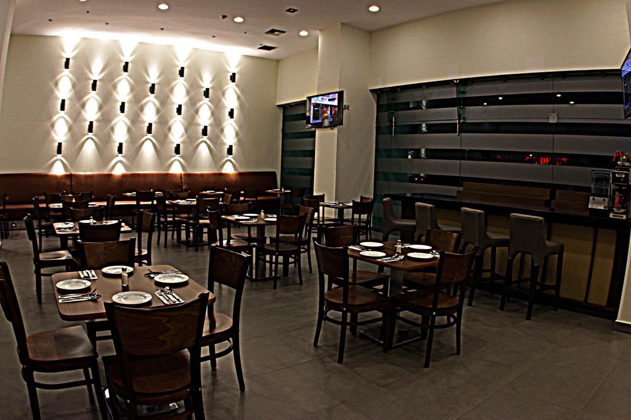 Wyndham Garden Hotel Celaya Celaya  Exterior photo