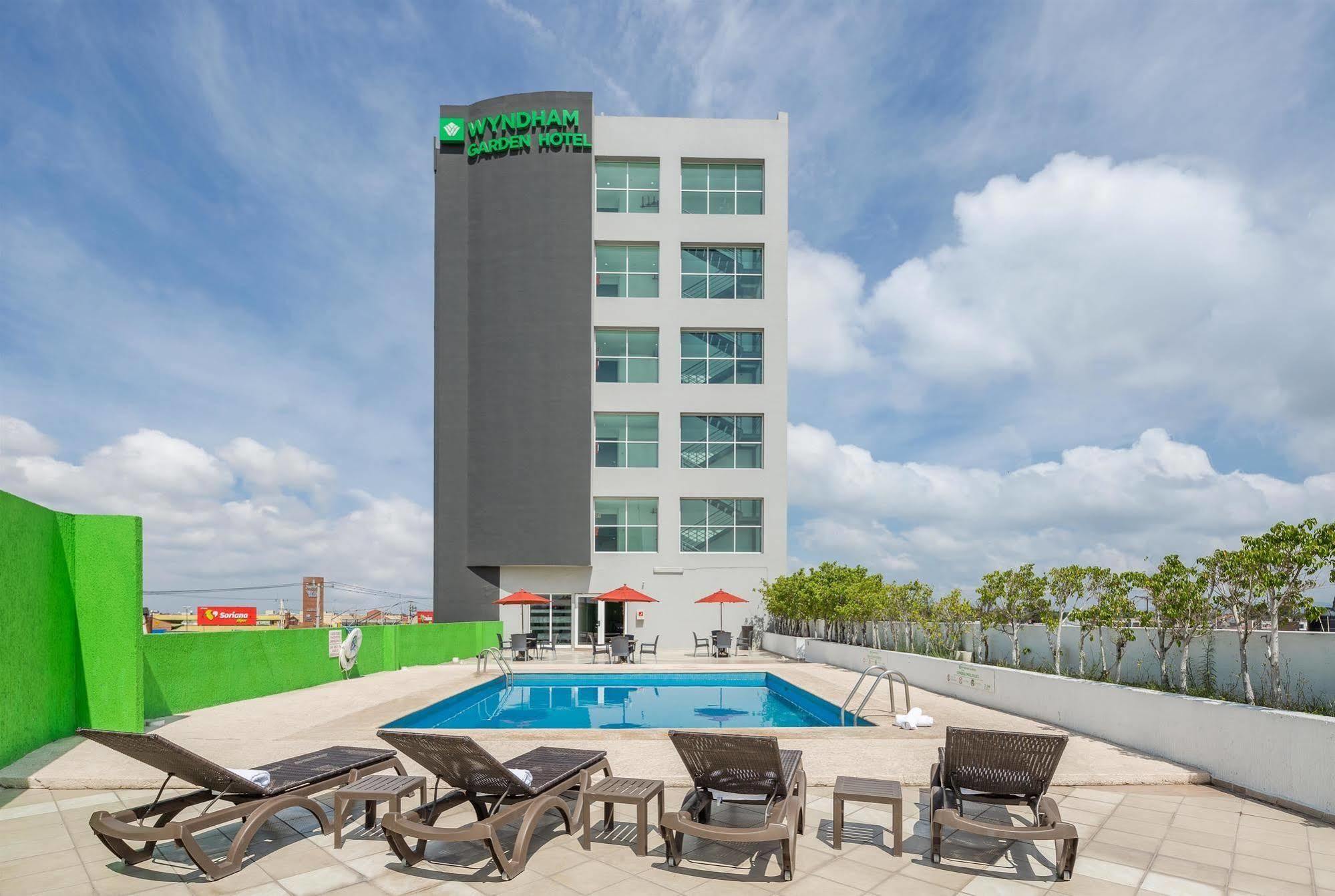 Wyndham Garden Hotel Celaya Celaya  Exterior photo